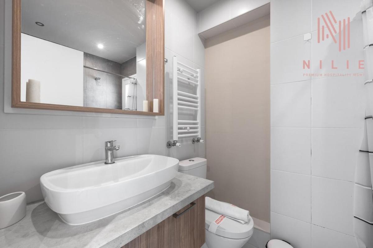 Pendente, Nilie Hospitality Mgmt Thessaloniki